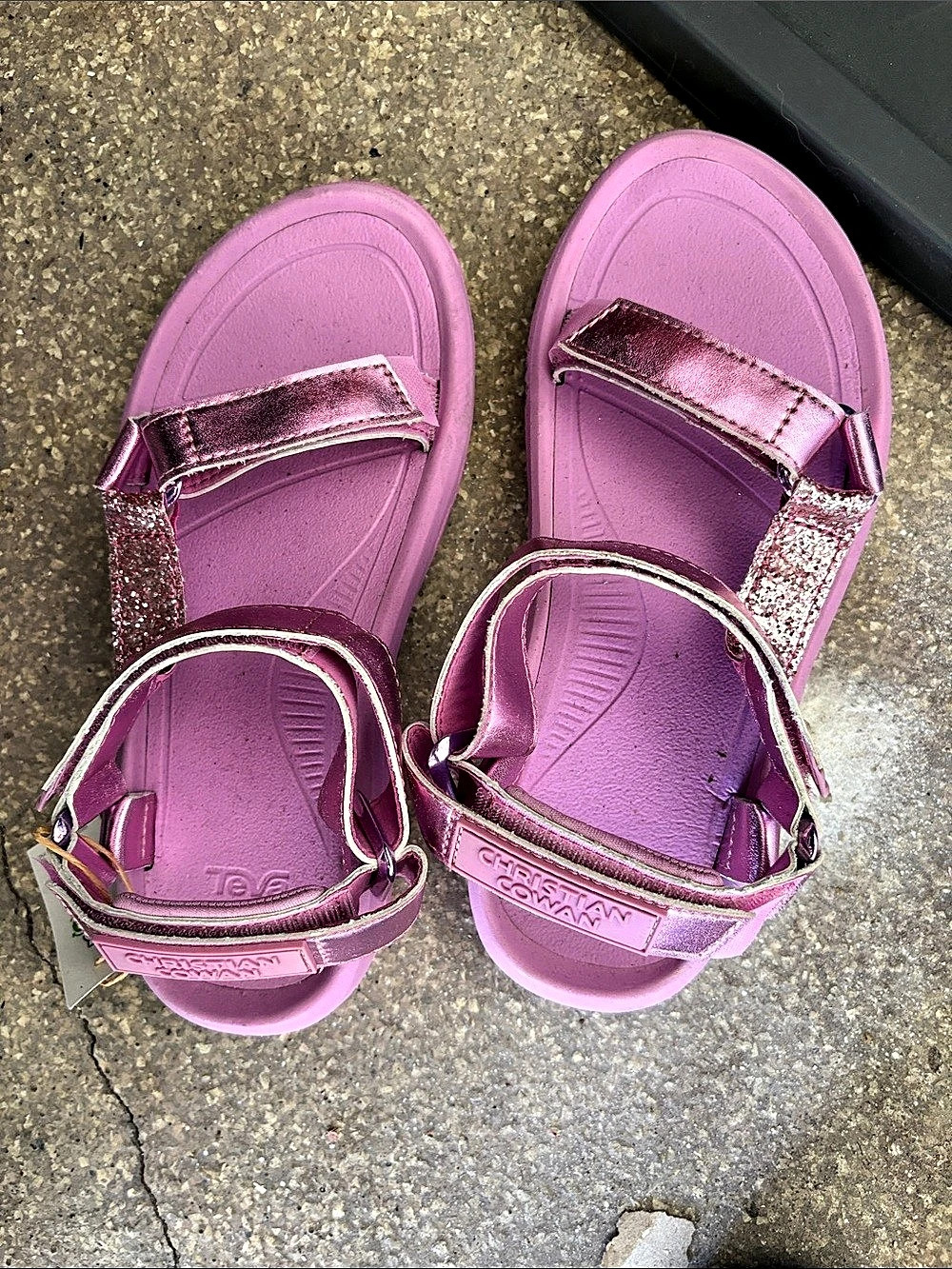 Teva Hurricane XLT2 Glitter Sport Sandals in Pink US 8 NWT